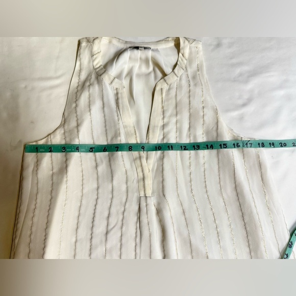 JOIE  Cream Aruna shimmer sleeveless split neckline top size S - Picture 12 of 13